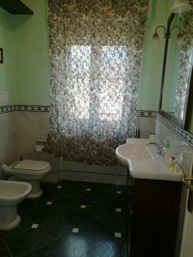 Casa Santa Gemma Apartment กาไมโยเร ภายนอก รูปภาพ